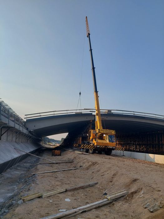 Usługi Dźwigowe Żurawiem