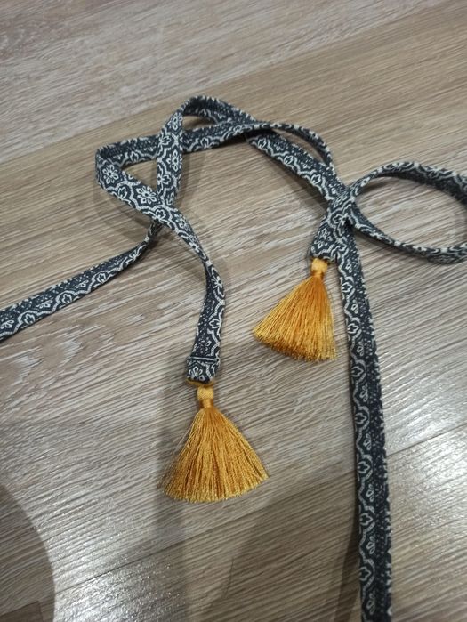 Biustonosz, góra od stroju kąpielowego.  Marki Next. 34 B, Eur 75 B.