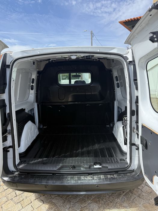Renault kangoo 3 lugares