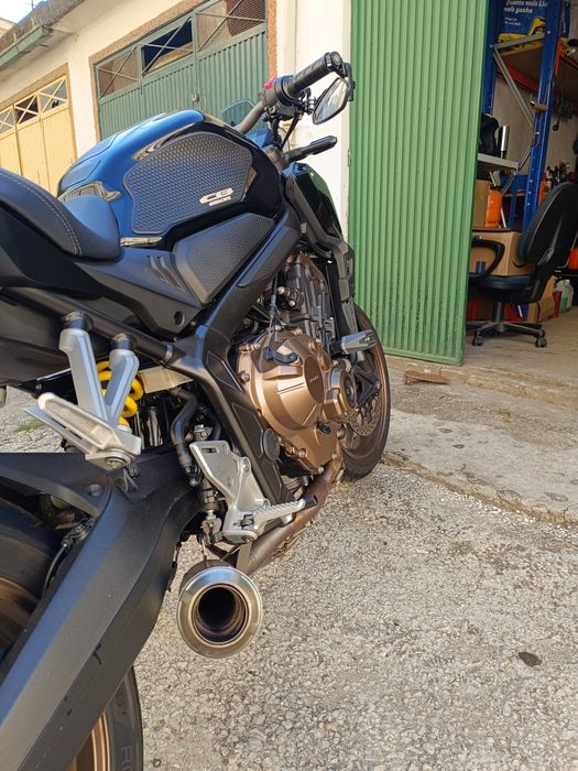 Honda CB650R 2019 | 95cv | 24.000 km | Quickshifter | Dominator
