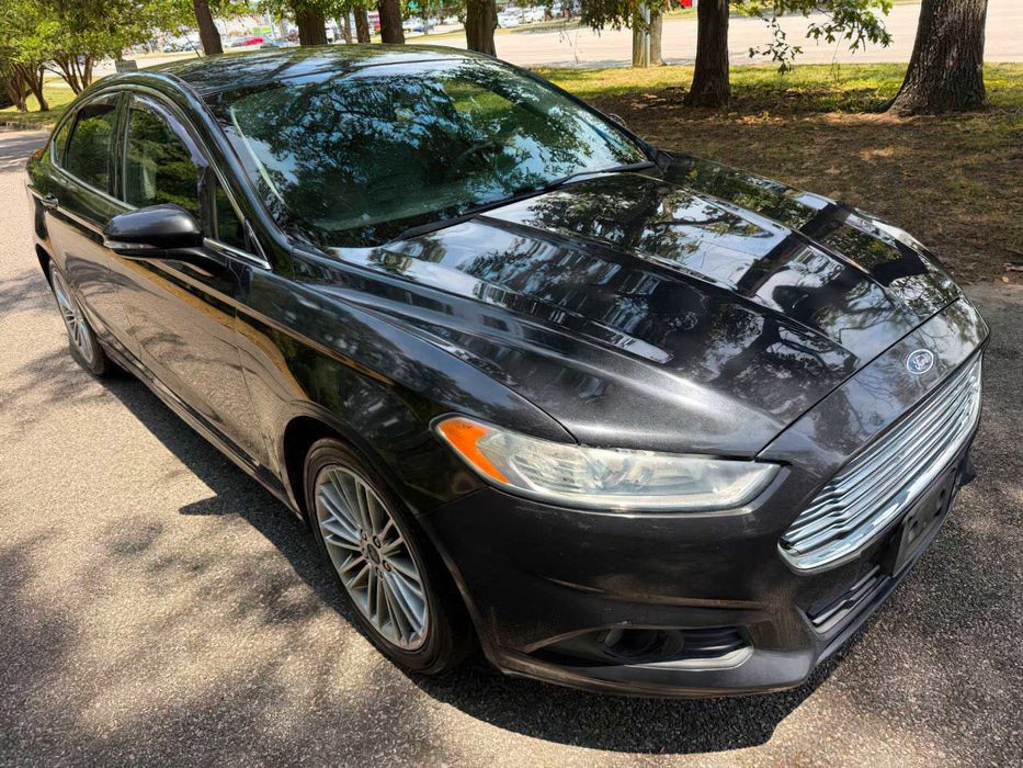 Ford Fusion SE      2015