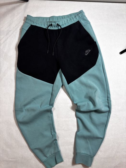 Штани Nike Tech Fleece