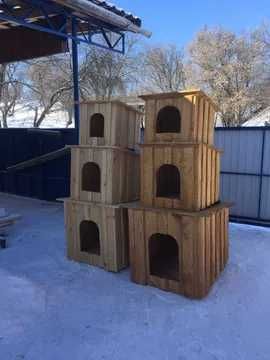 Туалет, душ дерев'яний дачний садовий.  Будки.