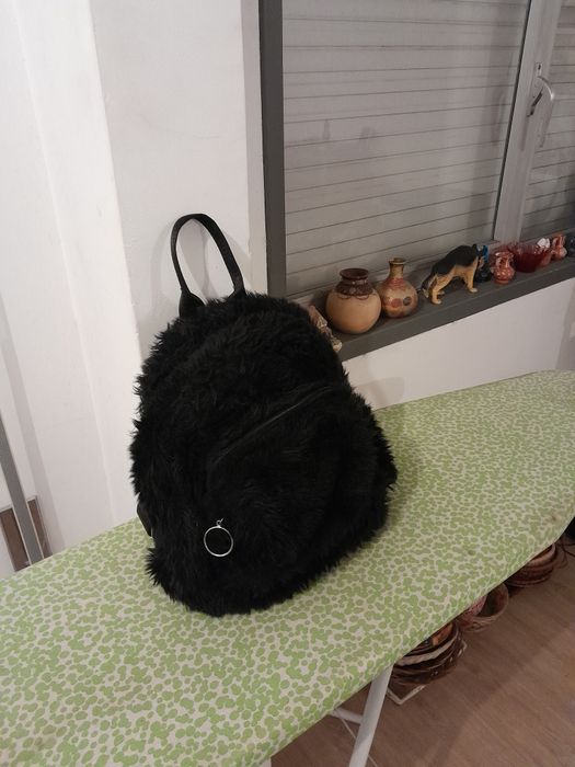 Vendo Mochila de Senhora LEFTIES muito bonita como nova