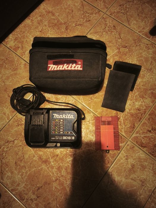 Carregador makita DC10SB