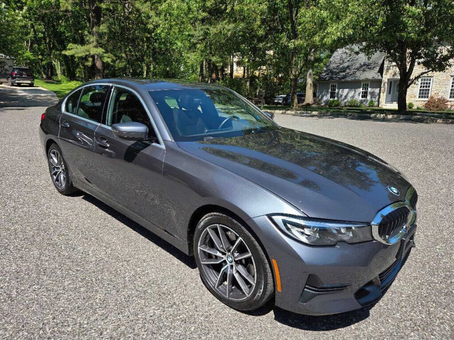 BMW 3 Series 330i xDrive      2020