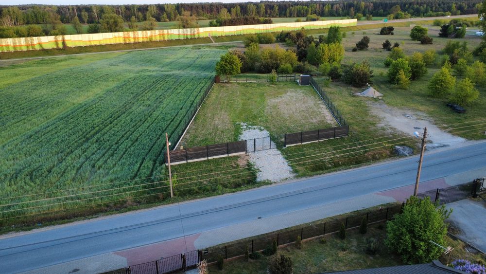 Działka budowlana ogrodzona 23,5x 192m - Widok 3