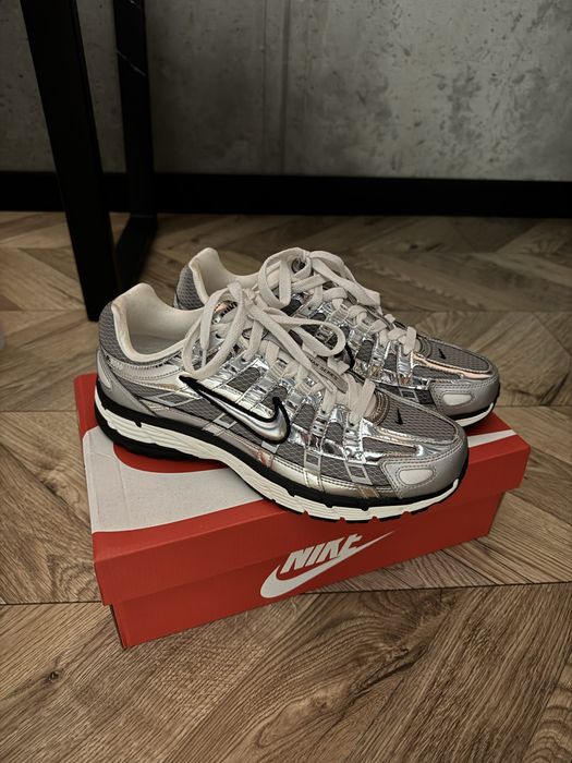 NIKE P-6000  metallic silver
