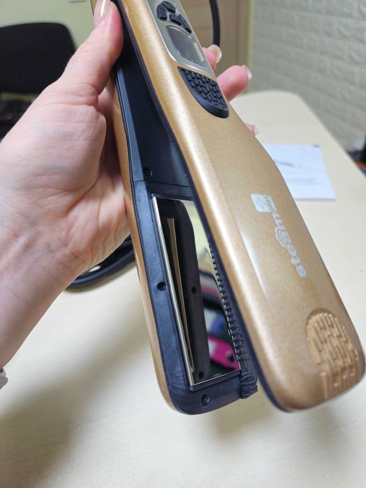 Steam Professional Iron Plus професійний паровий вирівнювач