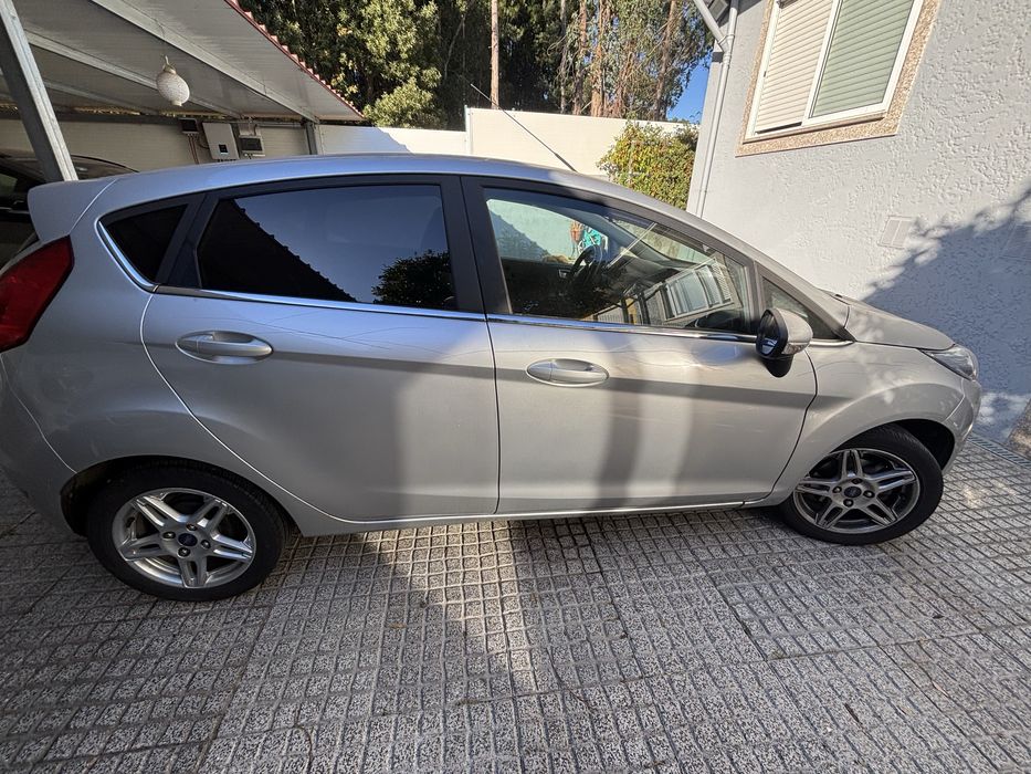 Ford Fiesta 1.5 Diesel — photo 3