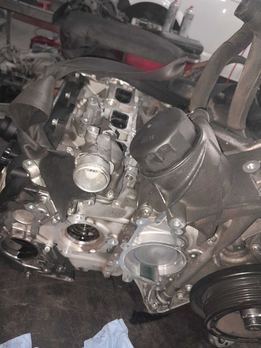 Motor Mercedes C ou E modelo 646
