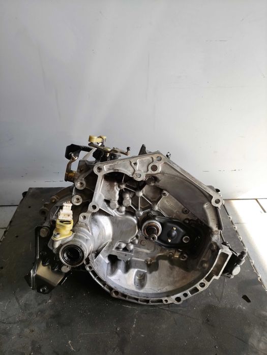 Caixa Velocidades Peugeot / Citroen 1.4 16 V / 2005 Ref: 20CQ47 20CQ15