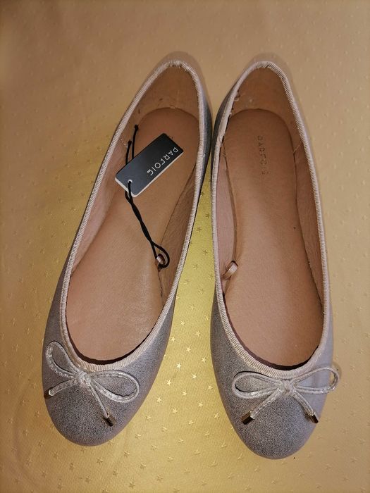 Sabrinas novas com etiqueta -última baixa de preço - Disponíveis