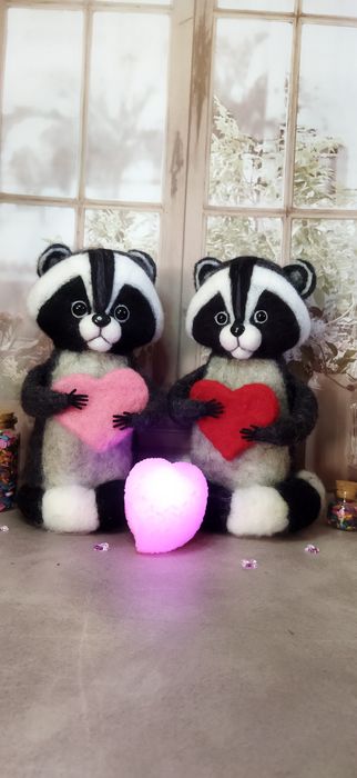 Єнотики валяні з шерсті, подарунки різні на вибір