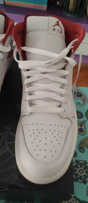 Nike Jordan 1 Mid Novos na caixa