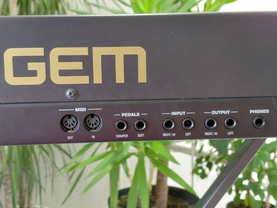 Gem prp8 — цифровое сценическое пианино, 88 клавиш / Италия произв.