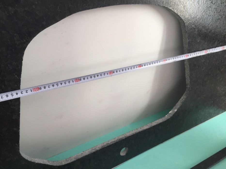 Стільниця з кварцу. Нова