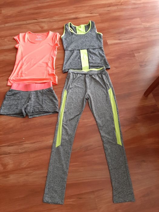 Komplet  ubrań  sportowych w roz  S