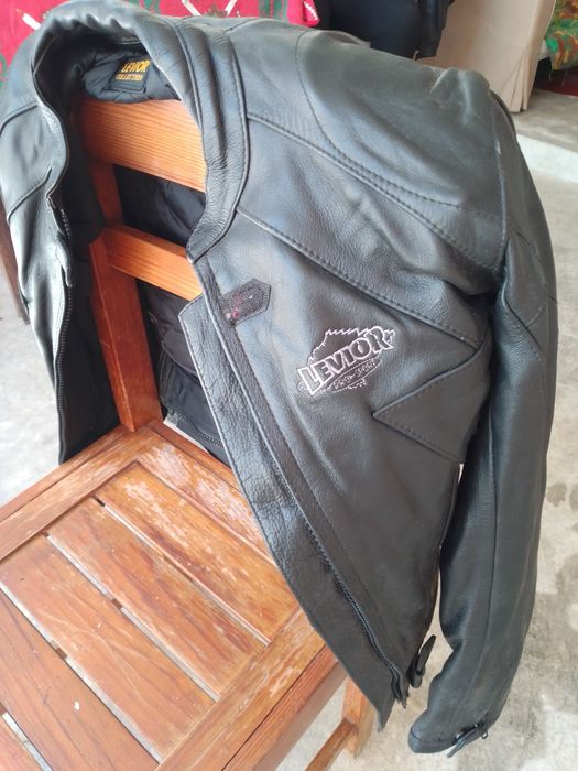 Casaco de motoqueiro