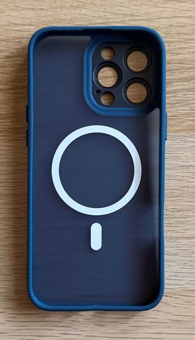 Etui iPhone 16 Pro Max MagSafe z osłoną aparatu półprzezroczyste navy blue