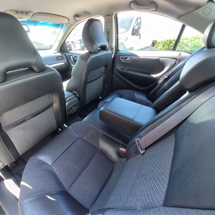 Volvo S60 D5 2004