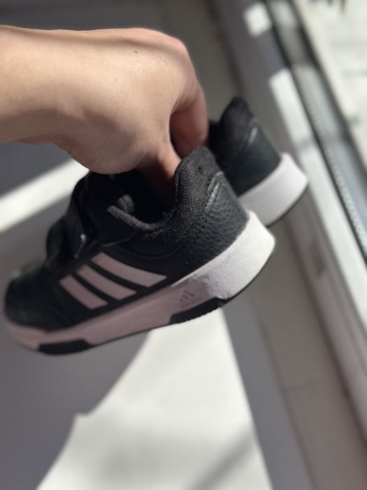 Кровіки adidas 25 для хлопчика оригінал