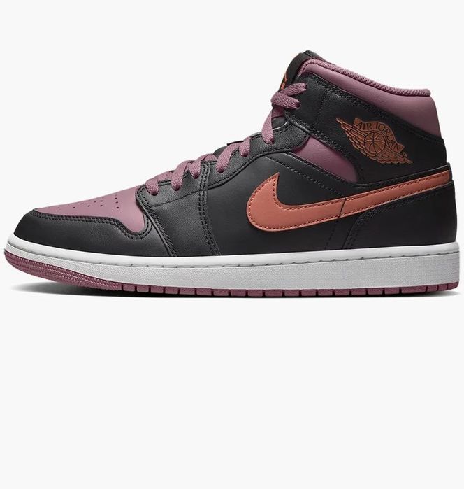 Оригінал! Р: 44; 46 Кросівки Nike Air Jordan 1 Mid SE.