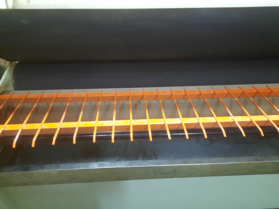 Maquina de dar cola