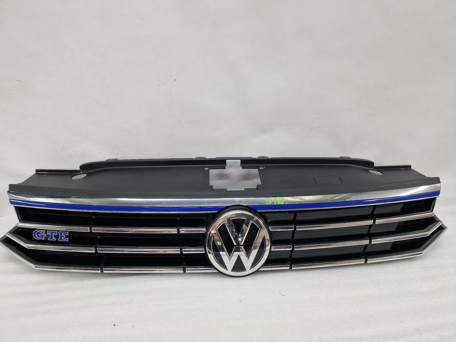 VW PASSAT B8 3G0 GTE 14- ŁADNA ATRAPA / GRILL PRZEDNI PRZÓD + ZNACZEK POD RADAR , NR 3G0853651C , NR AUKCJI GL512