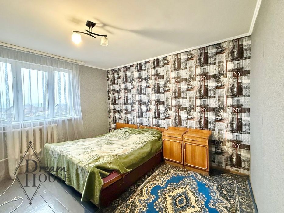 Продаж 2 поверхового цегляного будинку
