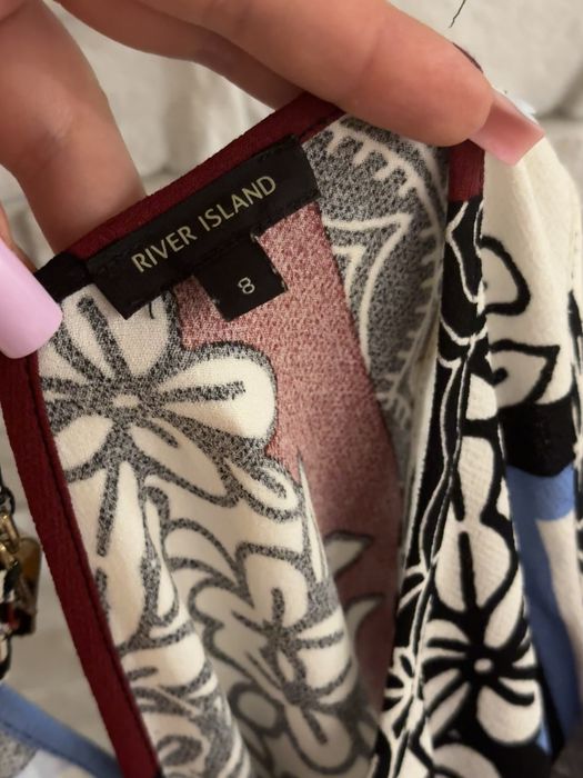Wyjątkowa sukienka River Island – Patchwork, Kwiaty & Geometria