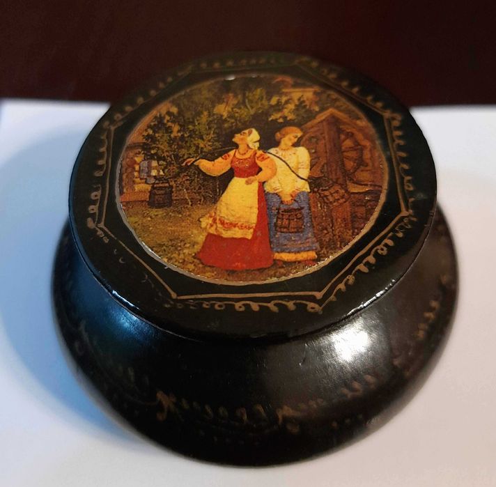 Вінтажна скринька