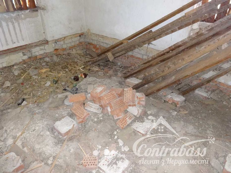 Цегляний будинок 79,4 м² 100 км. до Києва. Заведено 380В