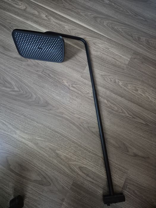 Deszczownica do prysznica z drążkiem