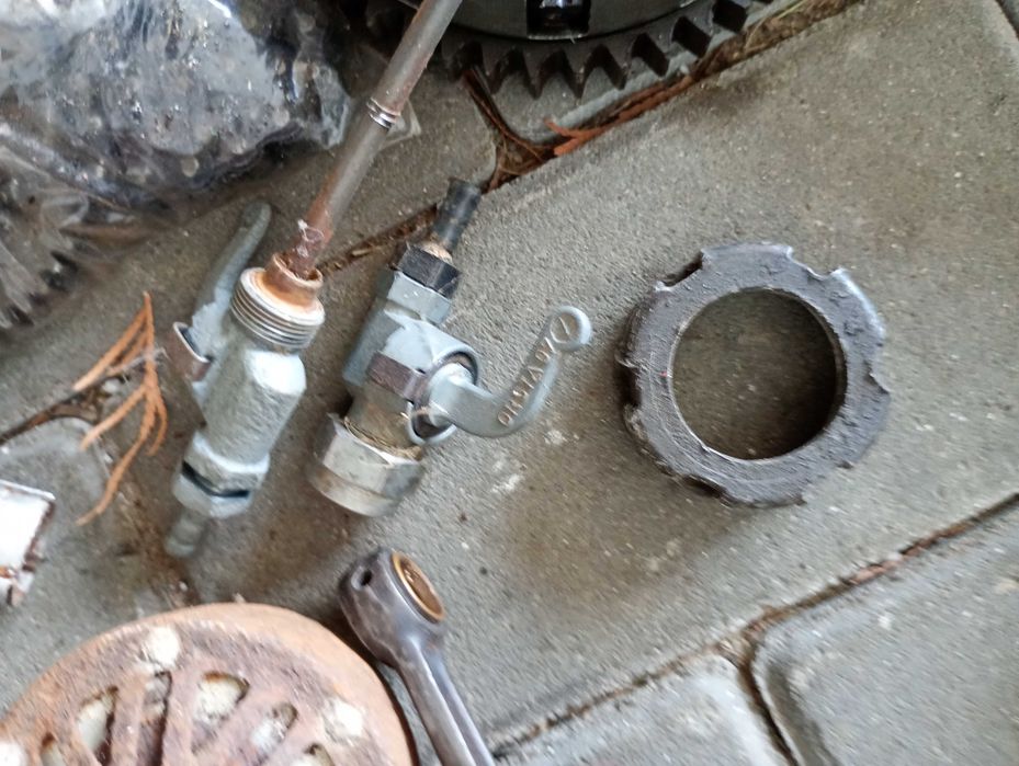 SIMSON SR 2 rama, silnik, bak, gażnik skrz. biegów luzem, inne