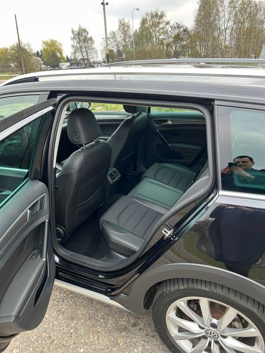 Volkswagen Golf 1.8 TSI Salon PL