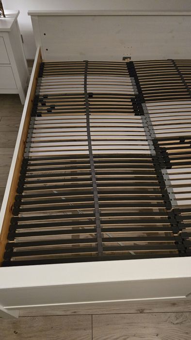 Hemnes ikea rama łóżko 160x200