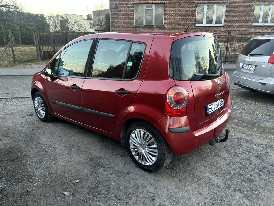Renault modus 1.2  2005 rok.