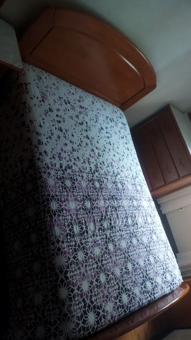 Cama Cerejeira c/ nova 1.80m x 1.33m