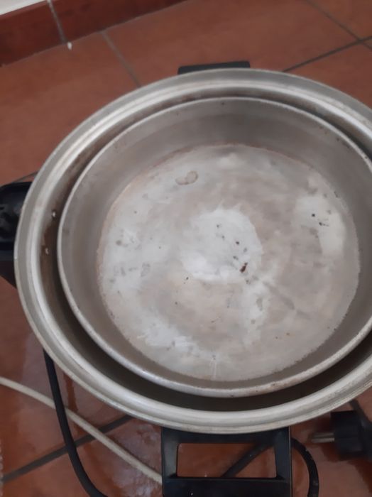 Patusca com um tabuleiro