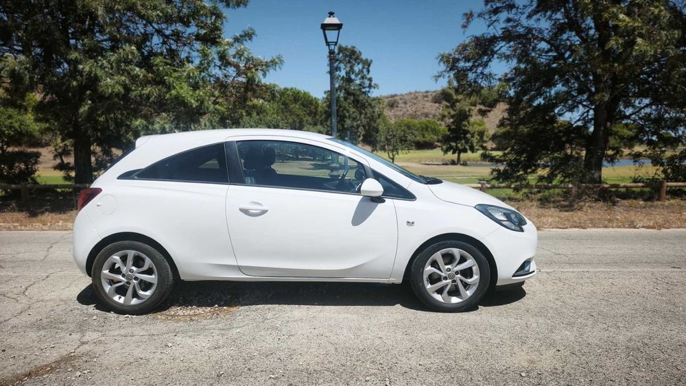 Opel Corsa 1.0 T 115cv Color Edition 3p - Apenas 61.000Km´s