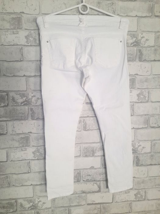 Białe jeansy 7/8 XS / S