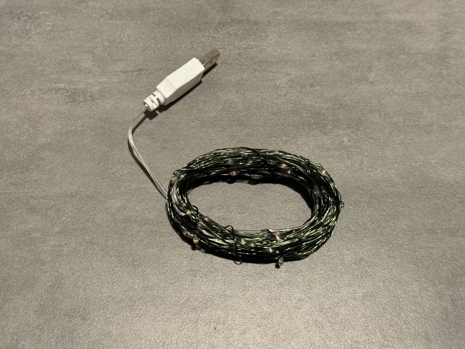 Гірлянда Роса 20 метрів кольорова на зеленому дроті від USB.