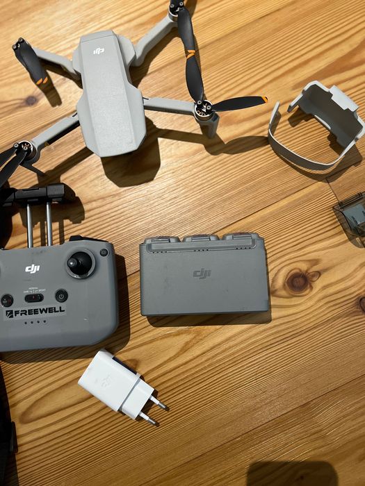 DJi Mavic Mini 2 Fly More Combo