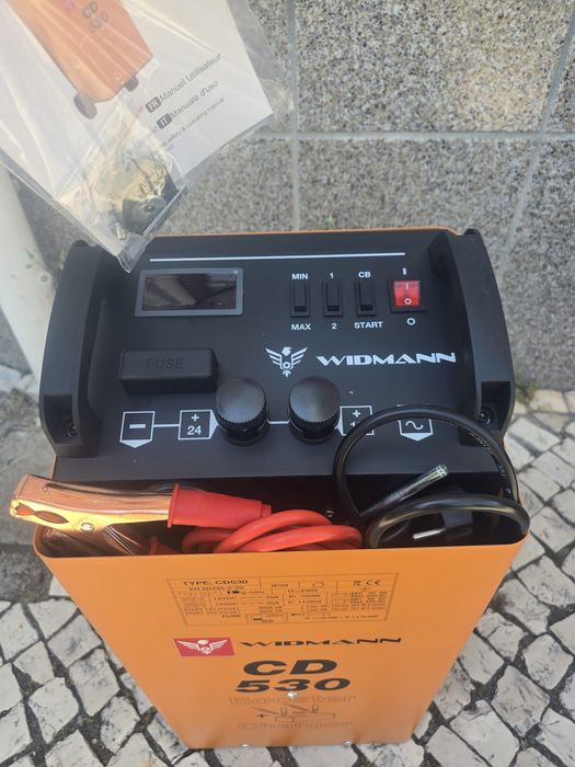 Carregador e arrancador novo