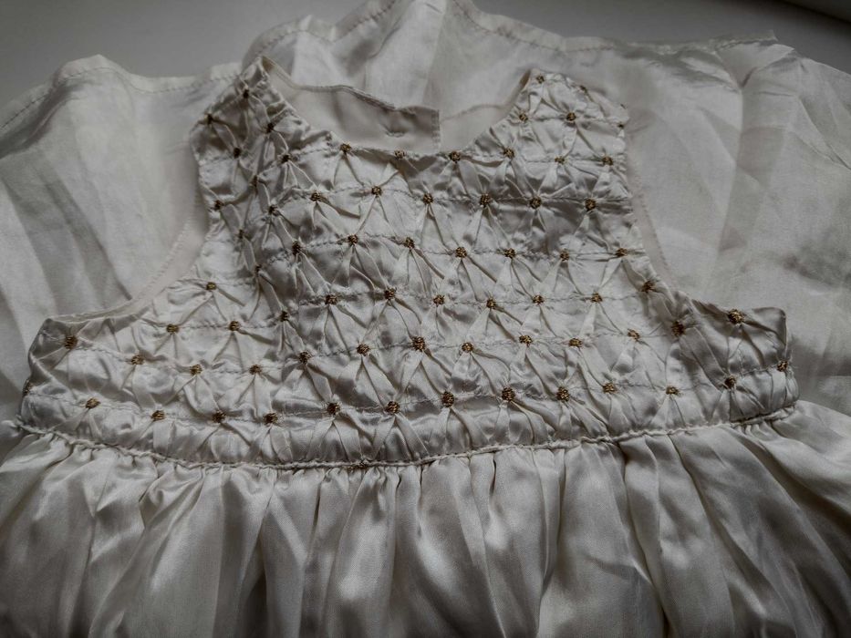 Kremowa sukienka niemowlęca rozm. 3-6 m-cy chrzest przyjęcia