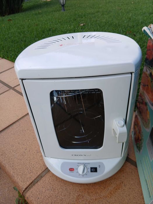 Assador elétrico - Marca Crown