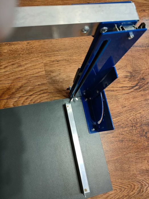 Przecinarka do styropianu styroduru, gilotyna, Rising Sun 133 x 26 cm