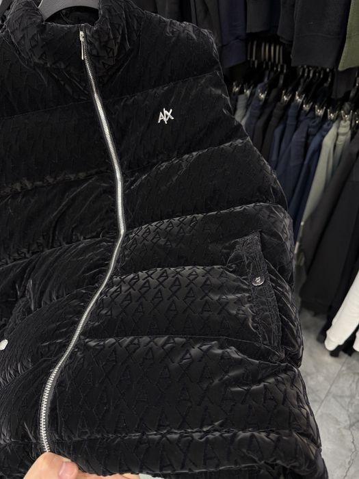 Жилетка Armani велюрова