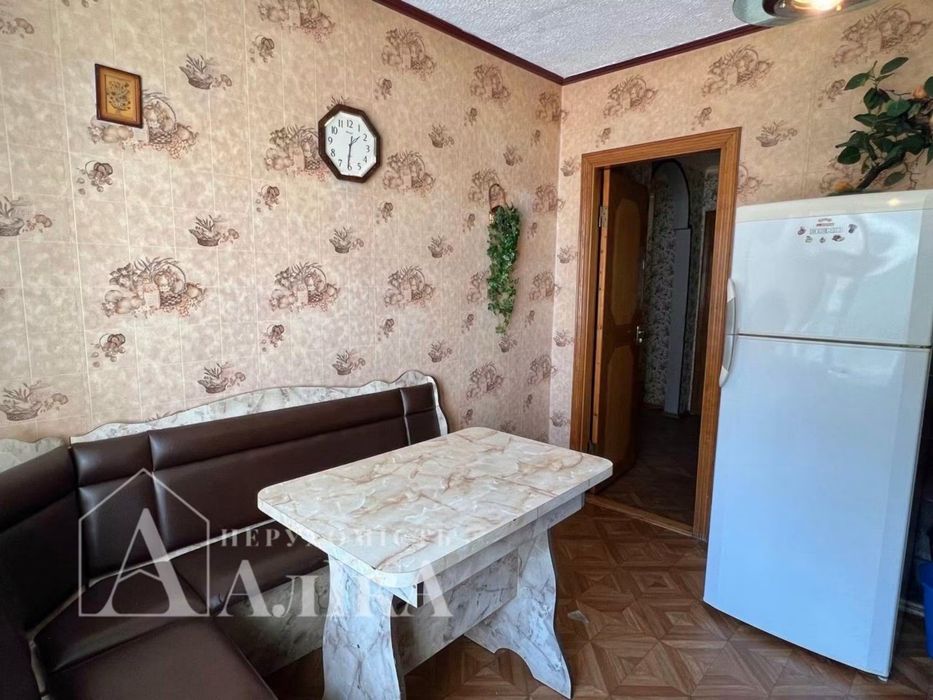 Продам 3-кімнатну квартиру з індивідуальним опаленням  в самому ЦЕНТРІ